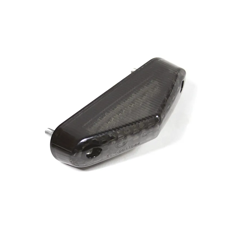 feu-arriere-kristal-fume