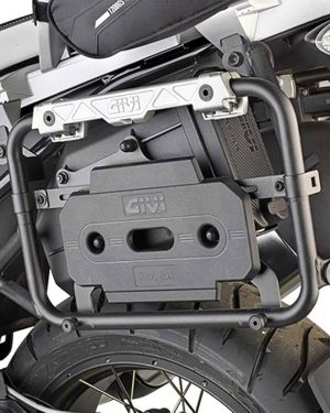 kit de fixation GIVI TL5108CAMKIT pour monter la S250 Tool Box sur PL5108CAM BMW R 1200 GS (13-18)/R 1250 GS (19-24)